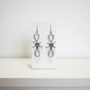 NEW Barbed Wire Design Silver Earrings